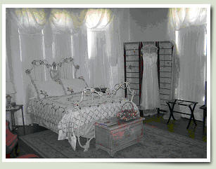 Bridal Room at Village Street B&B in Woodville, TX.